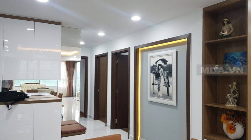 large apartment for rent in green valley