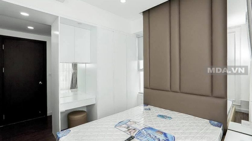 luxury apartment for sale in sunrise riverside