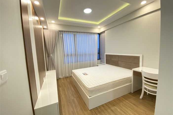 High floor apartment for rent Masteri An Phu
