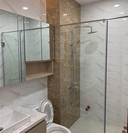 townhouse for rent in jamona golden silk
