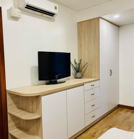 ID 208222 - The Lancaster apartment for rent