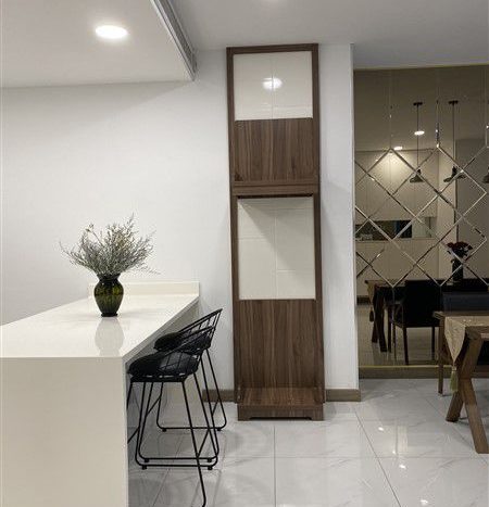 ID300055 – Sunwah Pearl river view condos for lease in Silver House