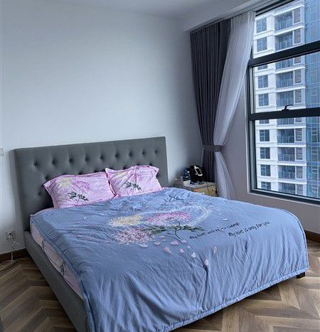 ID300055 – Sunwah Pearl river view condos for lease in Silver House