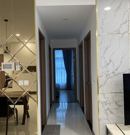 ID300055 – Sunwah Pearl river view condos for lease in Silver House