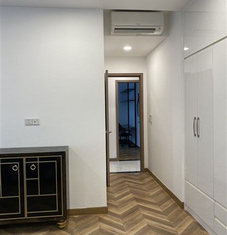 ID300055 – Sunwah Pearl river view condos for lease in Silver House